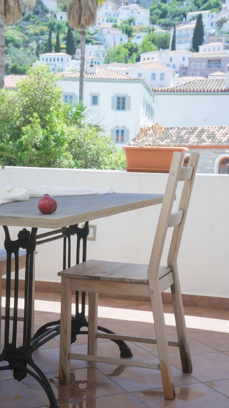 Douskos Guesthouse هيدرا المظهر الخارجي الصورة