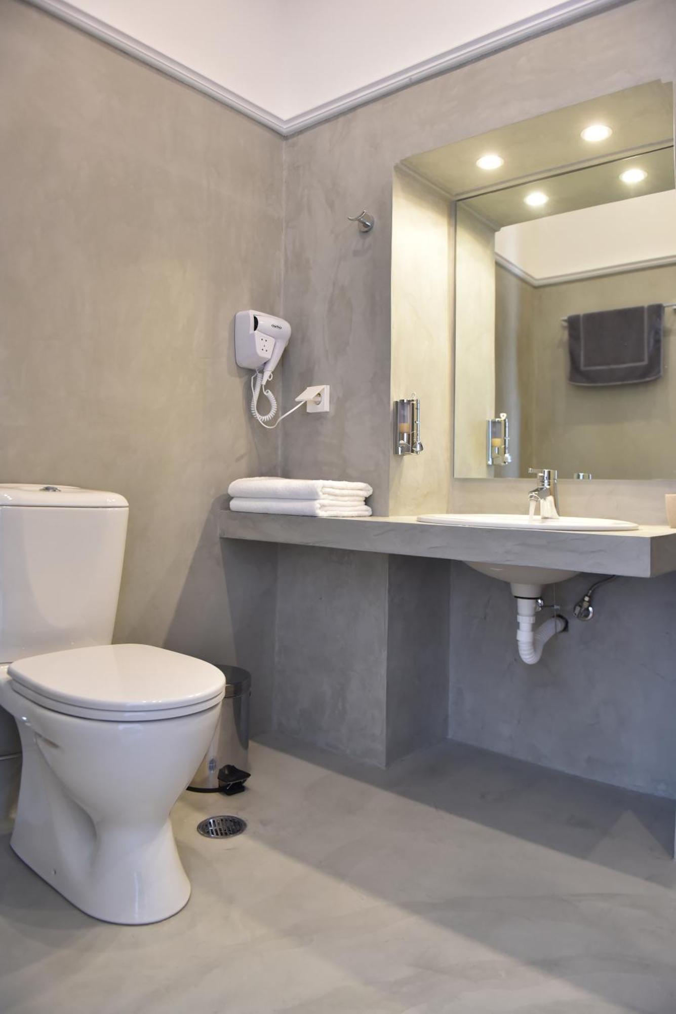 Douskos Guesthouse هيدرا الغرفة الصورة