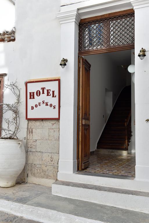 Douskos Guesthouse هيدرا المظهر الخارجي الصورة