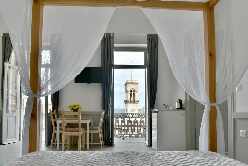 Douskos Guesthouse هيدرا المظهر الخارجي الصورة