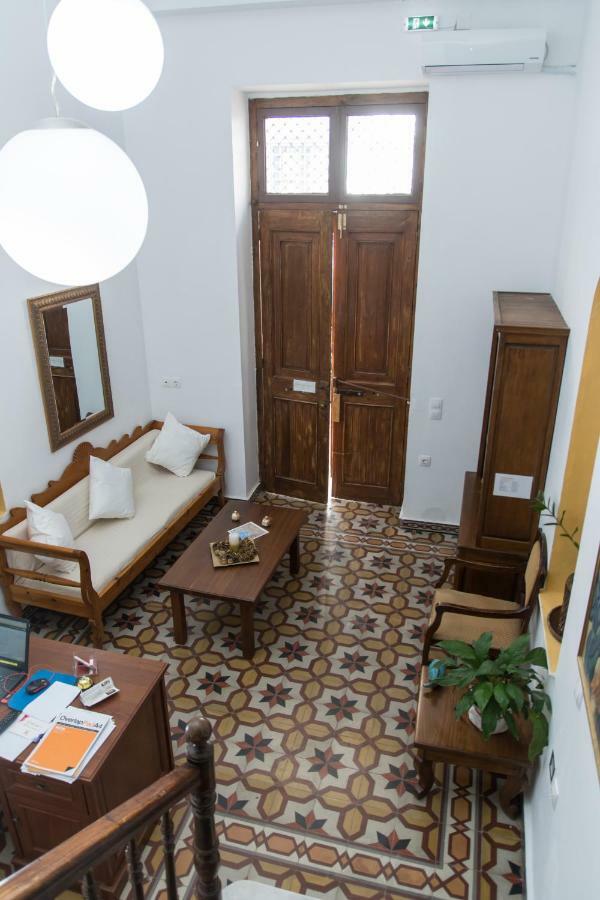 Douskos Guesthouse هيدرا المظهر الخارجي الصورة